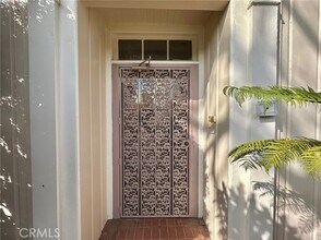 135 Canon Dr in Beverly Hills, CA - Building Photo - Building Photo