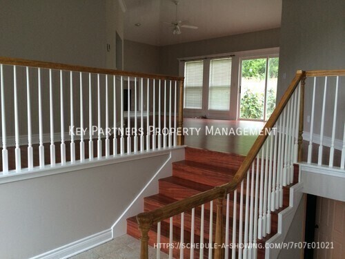 7826 Mullen Rd in Lenexa, KS - Foto de edificio - Building Photo
