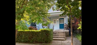 384 Breckenridge St, Unit 1 in Buffalo, NY - Building Photo