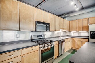 710 N 4th St, Unit 207 in Minneapolis, MN - Building Photo - Building Photo