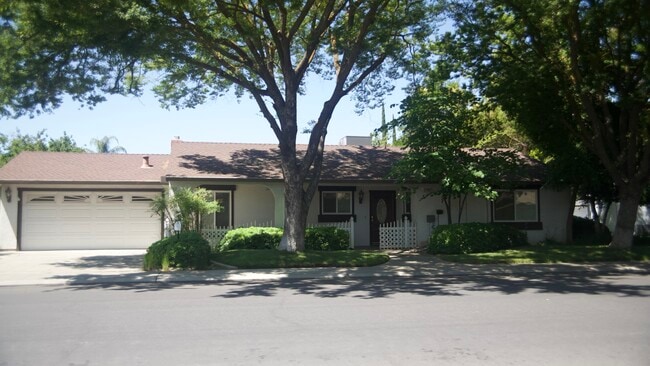 property at 1005 Noarco Dr
