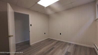 52 Luzerne St in Wilkes-Barre, PA - Foto de edificio - Building Photo