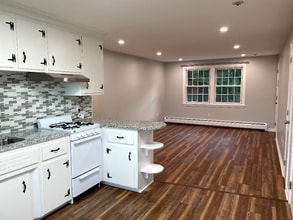 180 Tyngsboro Rd, Unit 47E in Chelmsford, MA - Building Photo - Building Photo