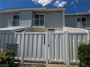 18036 San Carlos Blvd in Fort Myers Beach, FL - Building Photo - Building Photo