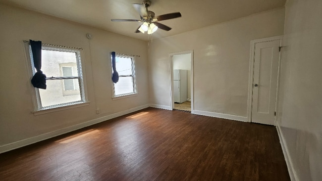 property at 727 S Coronado St