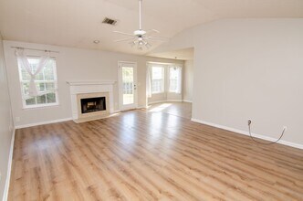 1912 Portview Dr in Spring Hill, TN - Building Photo - Building Photo