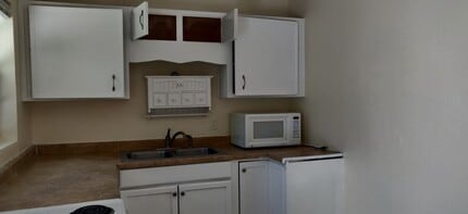 1119 Madison Ave in Daytona Beach, FL - Building Photo - Building Photo