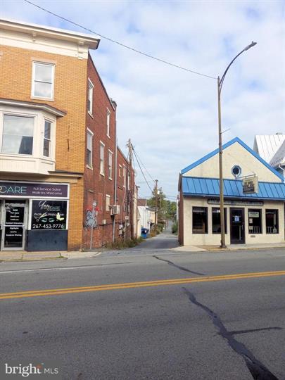 Walnut Street Apartments in Harrisburg, PA - Building Photo - Building Photo