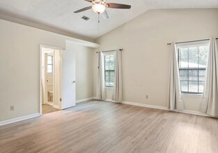 3929 Calle De Santos Rd in Tallahassee, FL - Building Photo - Building Photo