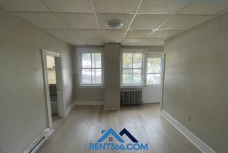 582 Sunbury St in Minersville, PA - Building Photo - Building Photo