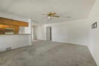 217 Lazy Ln in Conroe, TX - Building Photo - Building Photo