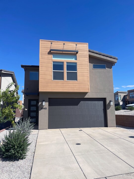 5945 Aragorn Ln in Saint George, UT - Building Photo