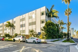 1250 E Ocean Blvd in Long Beach, CA - Building Photo - Building Photo
