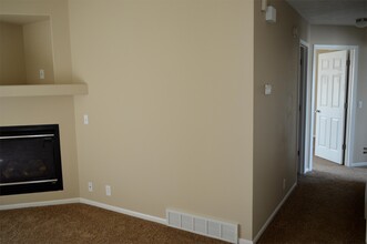 7427 Wyoming St in Omaha, NE - Building Photo - Building Photo