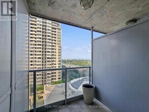 407-1-1001 Rean Dr in Toronto, ON - Building Photo - Building Photo