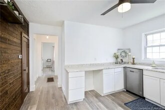 710 English Ave in Austin, IN - Building Photo - Building Photo