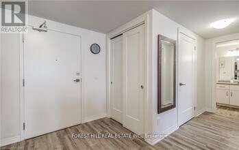 104 Summit Ridge Dr in Guelph, ON - Building Photo - Building Photo