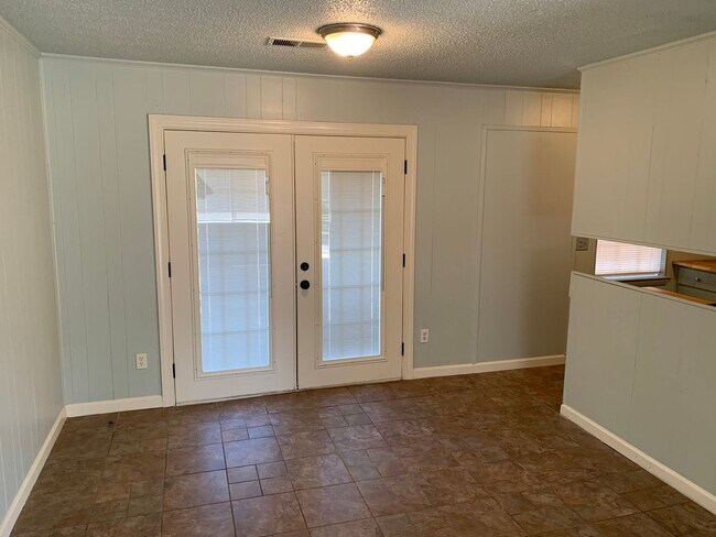 1004 Cherry Brook Cir in Birmingham, AL - Building Photo - Building Photo