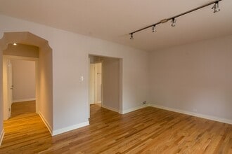 2419 N Kedzie Blvd, Unit A01C in Chicago, IL - Building Photo - Building Photo