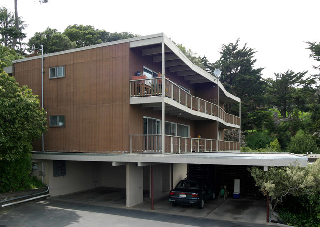 28 Gomez Way in Mill Valley, CA - Building Photo - Building Photo