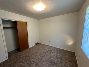 605 East St in Waterford, PA - Building Photo - Building Photo