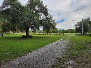 7090 SE 181 Ct in Morriston, FL - Building Photo - Building Photo