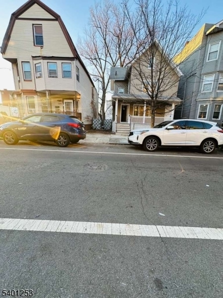 property at 125 S 12th St