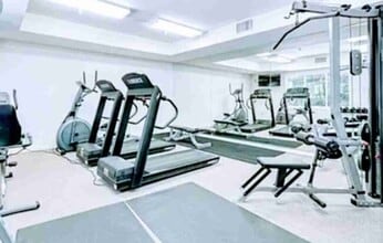160 S Hudson Ave, Unit 106 in Pasadena, CA - Building Photo - Building Photo