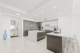 5000 N Ocean Dr in Riviera Beach, FL - Building Photo - Building Photo