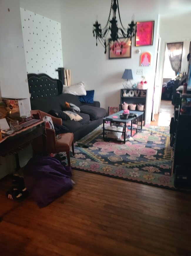 816 South St, Unit 2rear in Philadelphia, PA - Building Photo - Building Photo