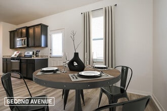 428 Condie Russell Ave in Venus, TX - Foto de edificio - Building Photo