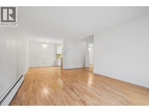 4345 Grange St in Burnaby, BC - Building Photo - Building Photo