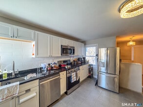 508 Chapel St in New Haven, CT - Foto de edificio - Building Photo