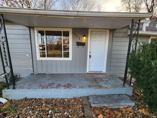 1458 E North St in Springfield, MO - Building Photo - Building Photo