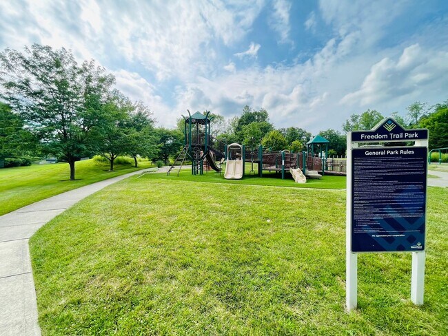 501 Sonhatsett Dr in Westfield, IN - Foto de edificio - Building Photo