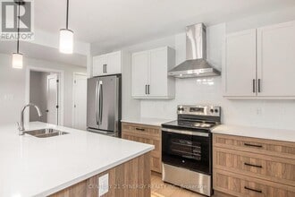 60 Helen St in North Stormont, ON - Building Photo - Building Photo