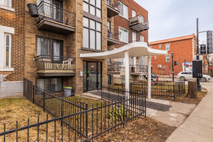 2845 Rosemont Boul in Montréal, QC - Building Photo