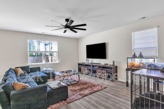 341 Bering Ln in Summerville, SC - Building Photo - Building Photo