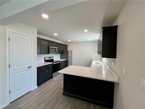 206 Golf Links Rd-Unit -625 in Middletown, NY - Building Photo - Building Photo