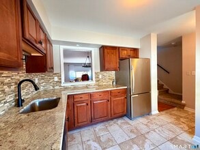 163 Monticello Dr in Branford, CT - Building Photo - Building Photo