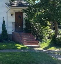 114 Lagrange St, Unit Upper in Lockport, NY - Building Photo - Building Photo