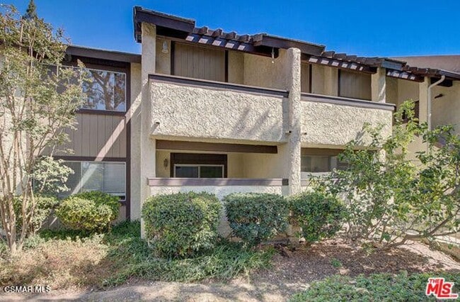 property at 1348 E Hillcrest Dr