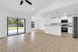 1601 SW 12th Terrace in Cape Coral, FL - Building Photo - Building Photo