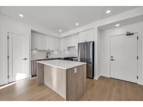 19885-19876 76 Ave in Langley, BC - Building Photo - Building Photo