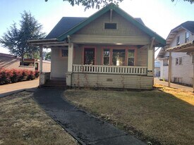 1348 Oak St in Eugene, OR - Building Photo