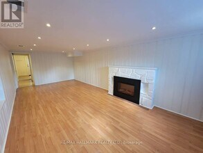 7 Folcroft Ave in Toronto, ON - Building Photo - Building Photo