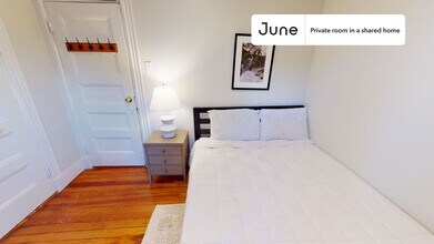 Private bedroom in 4 bed/1 bath Home in Boston, MA - Building Photo - Building Photo