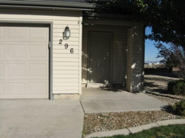 296 N Torrey Pines Cir in Cedar City, UT - Building Photo - Building Photo