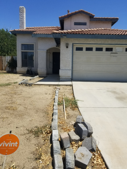 4571 Ridgewood Ct in Palmdale, CA - Building Photo