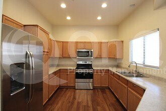 8078 W Mary Jane Ln in Peoria, AZ - Building Photo - Building Photo